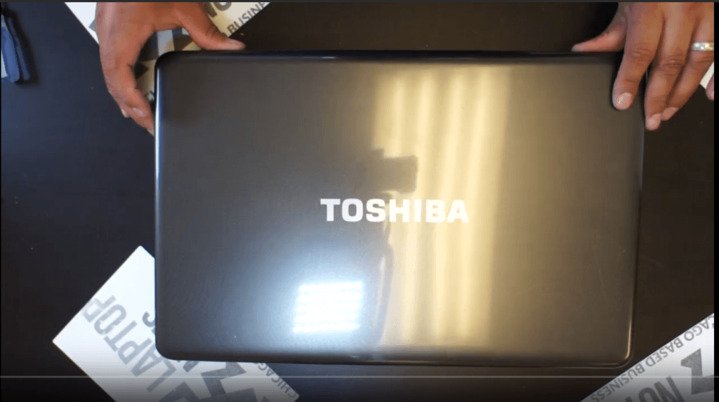 Laptop Toshiba Satellite L675 Disassembly Take Apart Sell