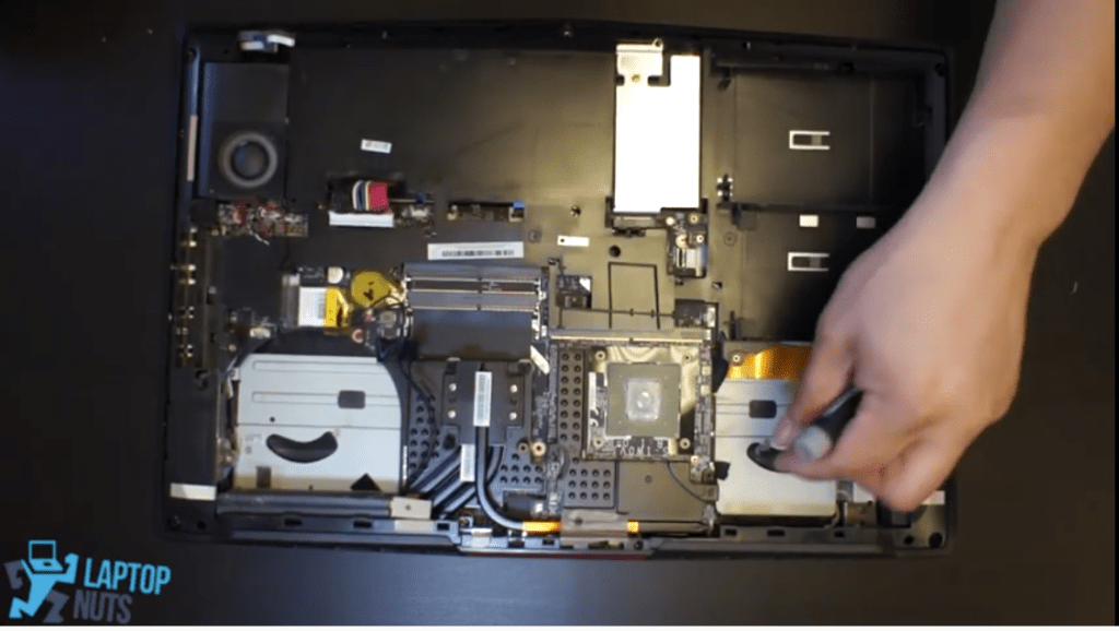 laptop-msi-gt72vr-dominator-disassembly-take-apart-sell